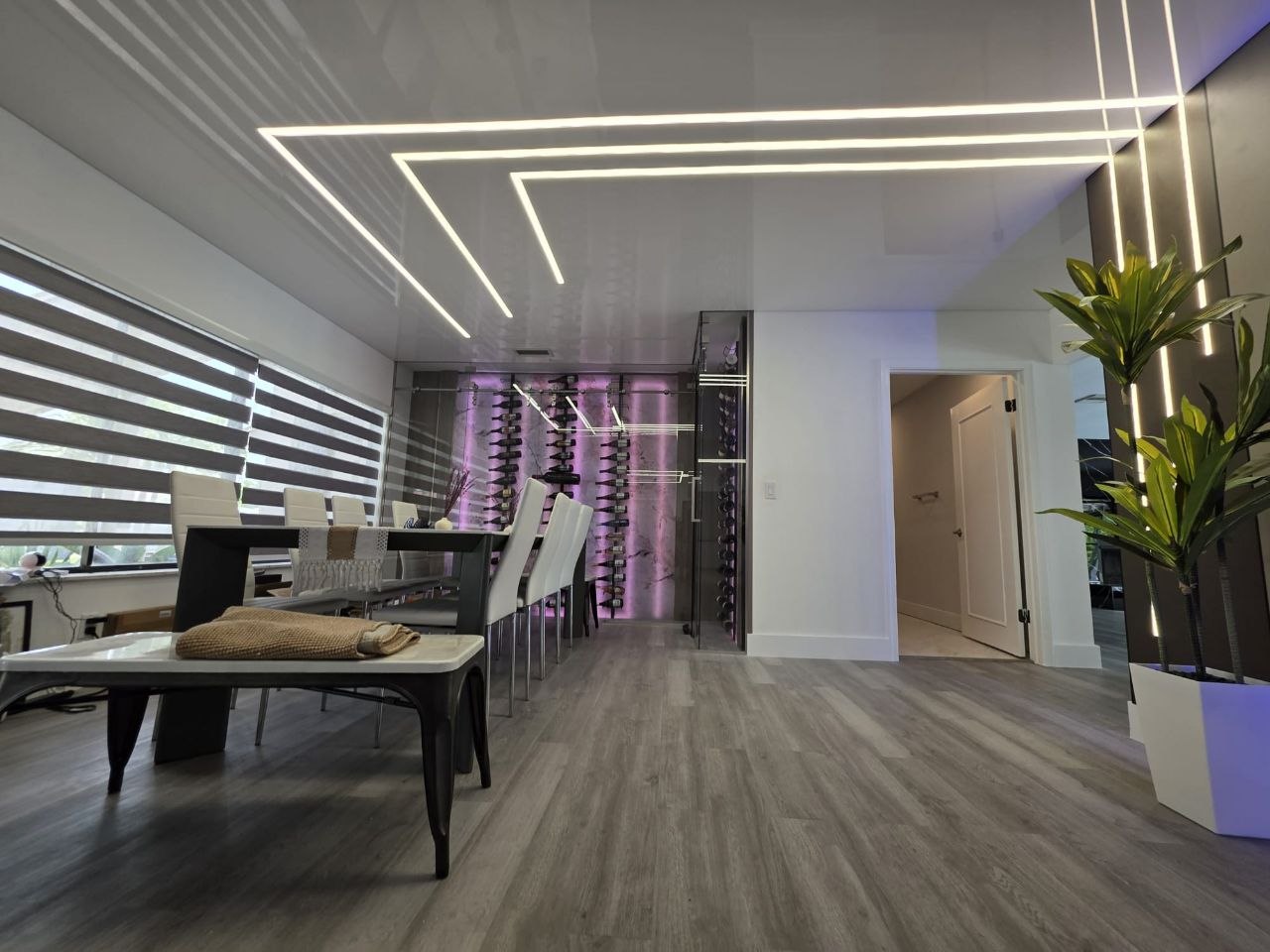Dining room ceiling with lit perimeter, Coral Gables